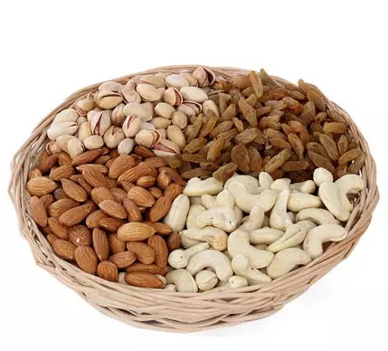 One kg Dry fruits Basket
