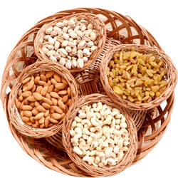 Half kg Dry fruits Basket